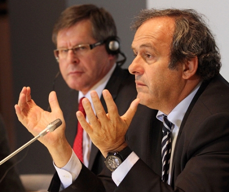 UEFA President Michel Platini (R) and Polish Sports Minister Adam Giersz (L) 